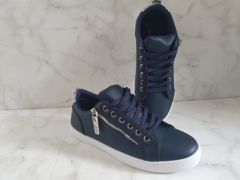 miley sneaker | navy